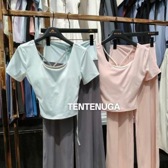 Ensembles en boutique